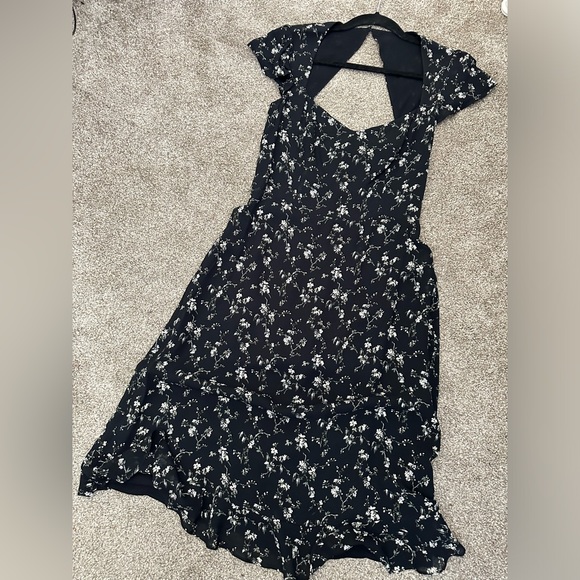 Reformation floral midi open back dress size 8 - Picture 5 of 7